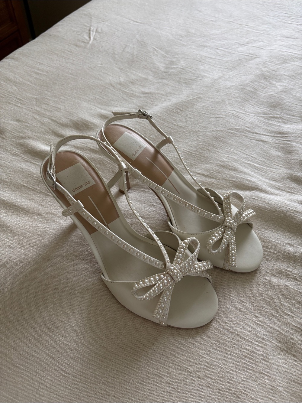 Dolce Vita White Pearl Bow T-Strap Heels